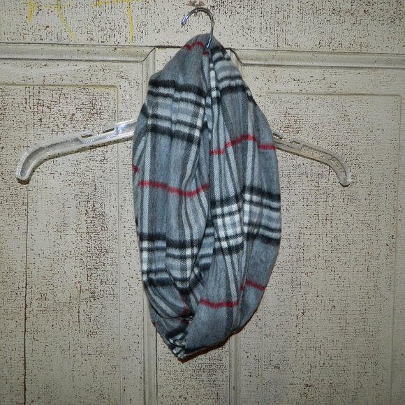 V. Frass Cashmink Germany Infinity Scarf - Picture 3 of 3